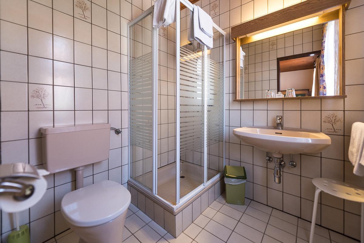 Gasthof Zum Hirschen Burgau Esterno foto