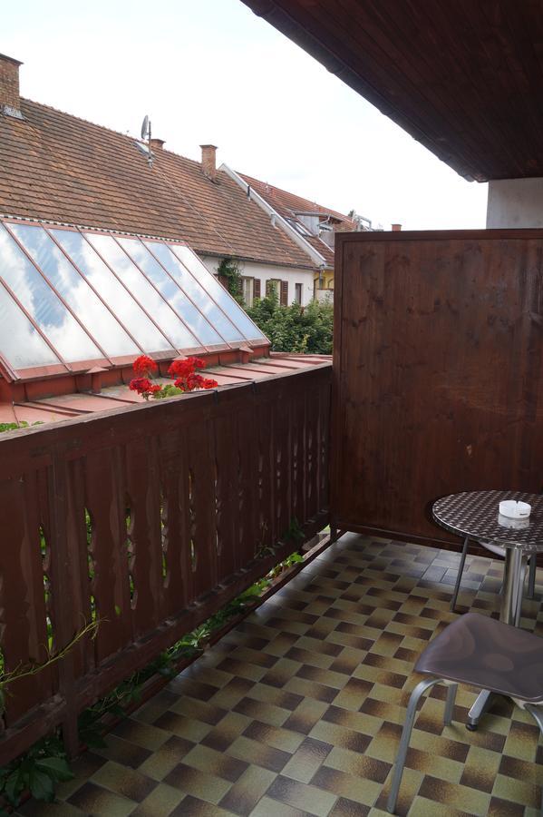 Gasthof Zum Hirschen Burgau Esterno foto